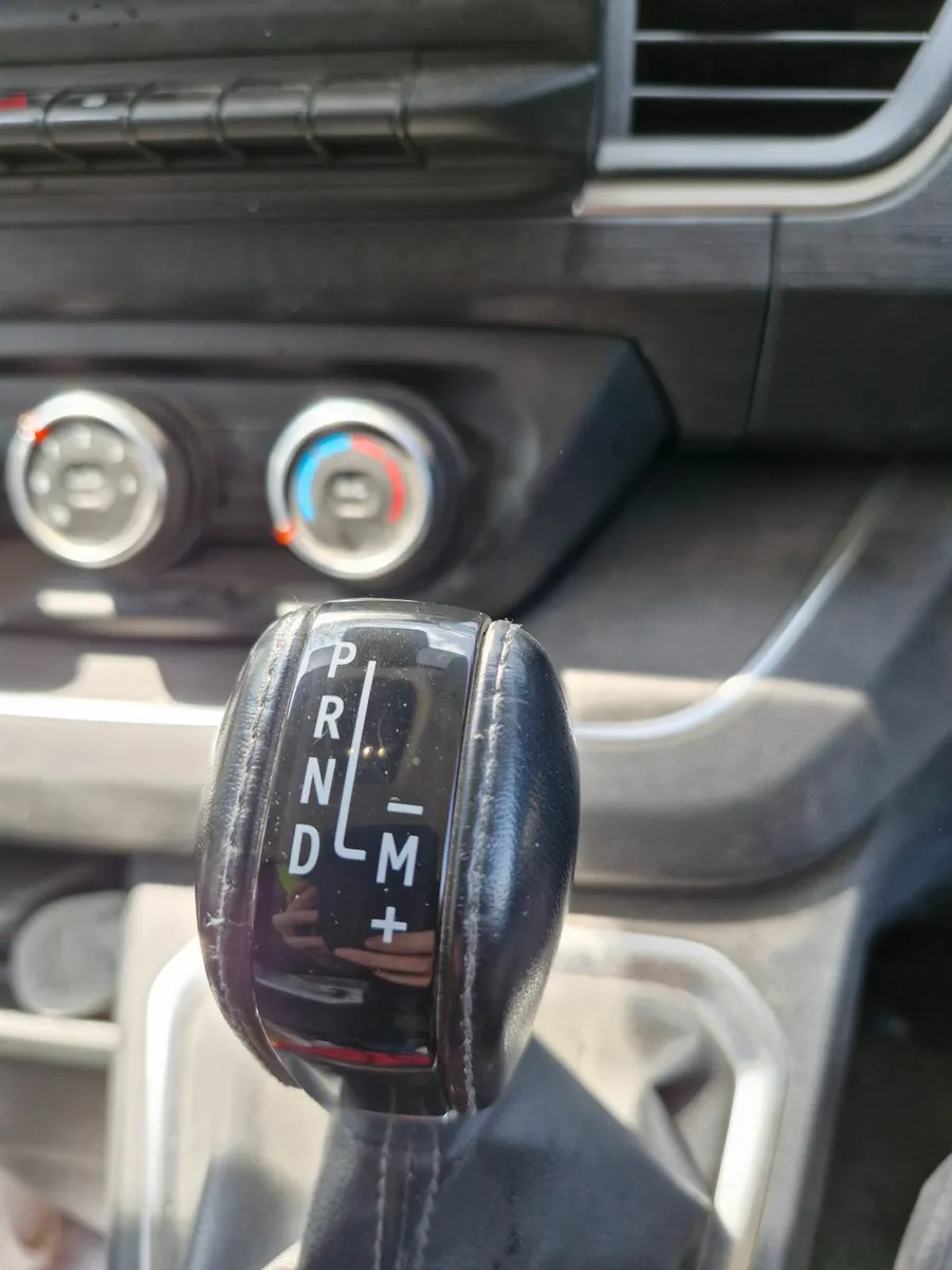 Renault Trafic 2022 170 auto - Image 3