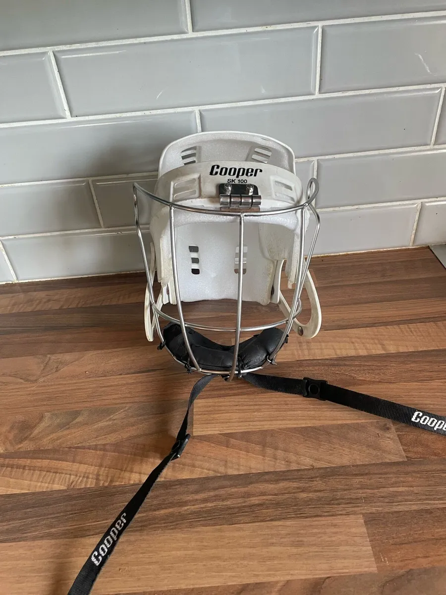 Cooper helmet sk100 - Image 1