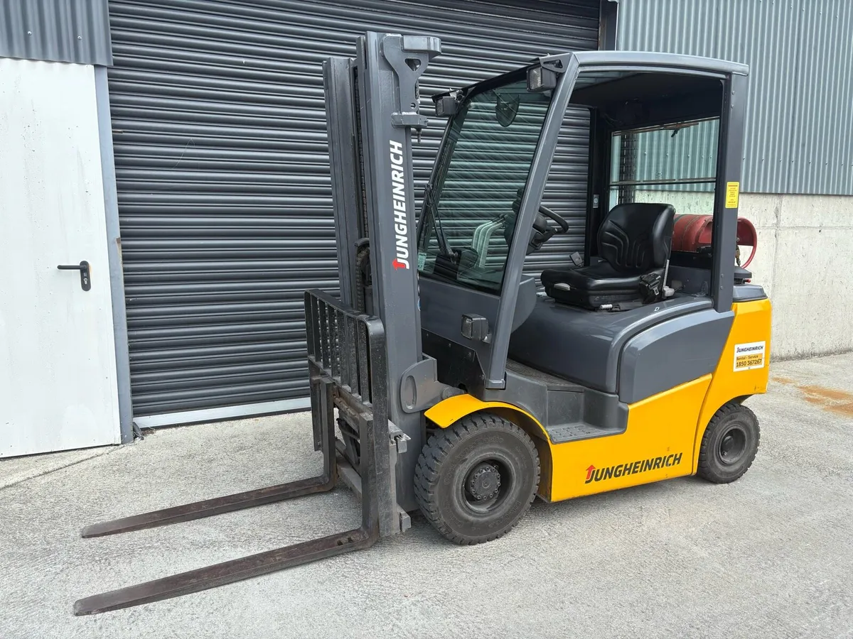 Jungheinrich Forklift - Image 1