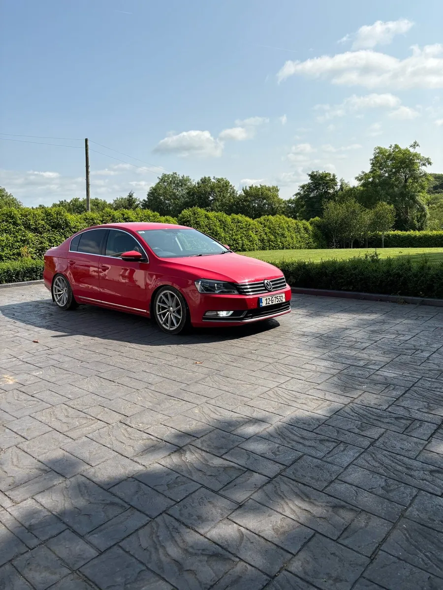 Volkswagen Passat - Image 2