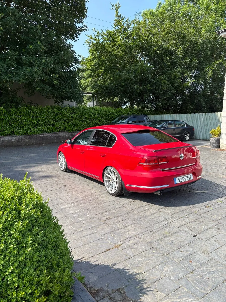 Volkswagen Passat - Image 4