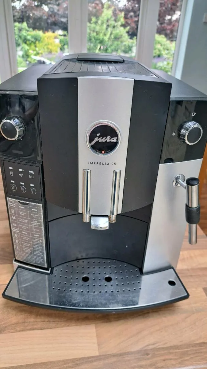 Jur Impressa Coffee Machine - Image 1