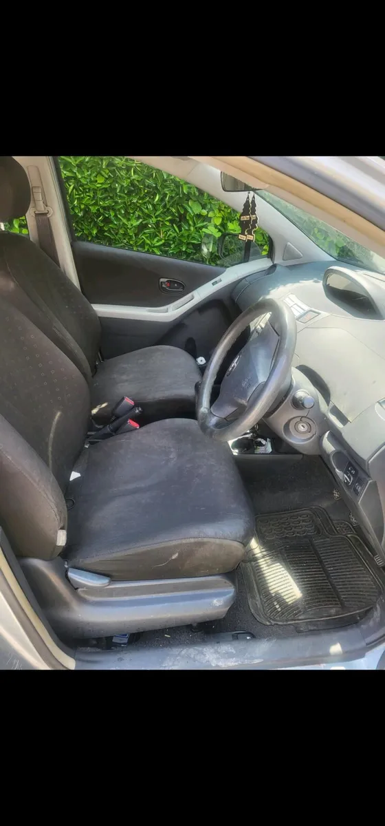 Car - Image 2