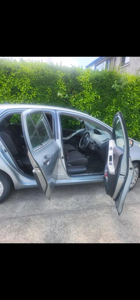 Car - Image 4