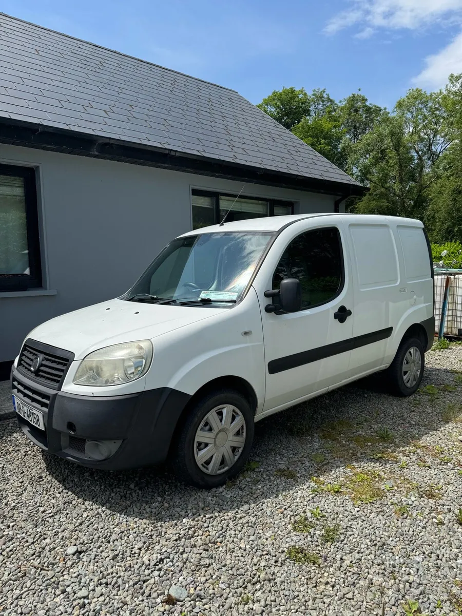 2008 Fiat Doblo - Image 2