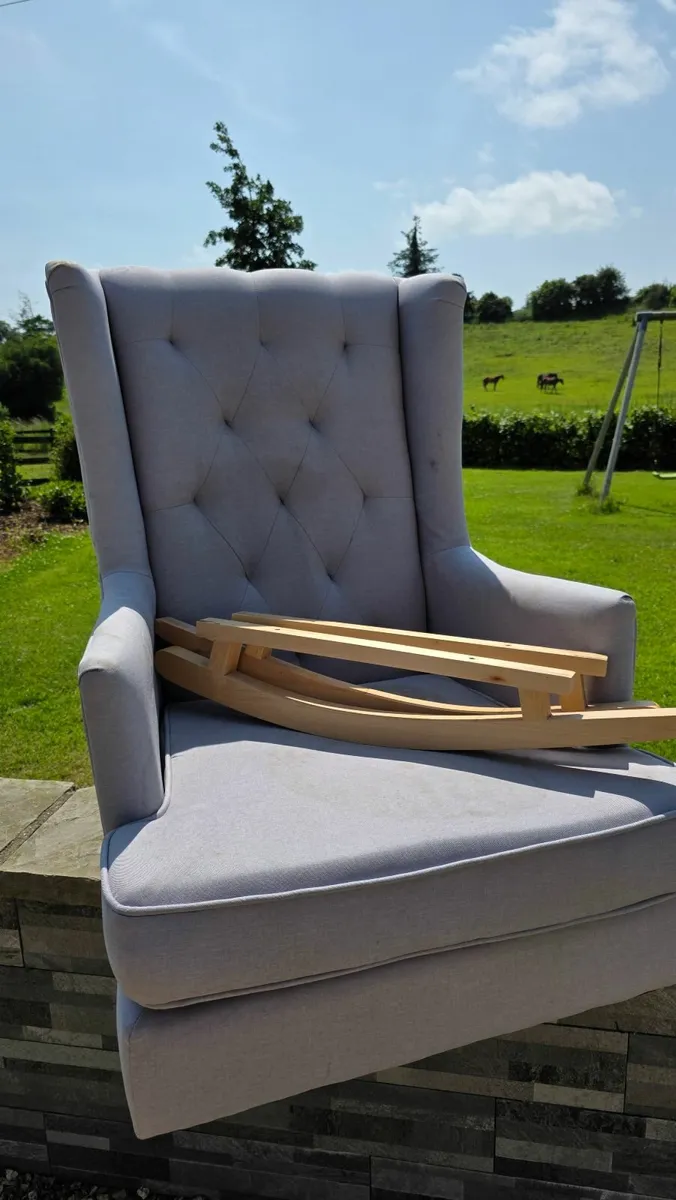 Rocking chair (kids room/nursery) - Image 1
