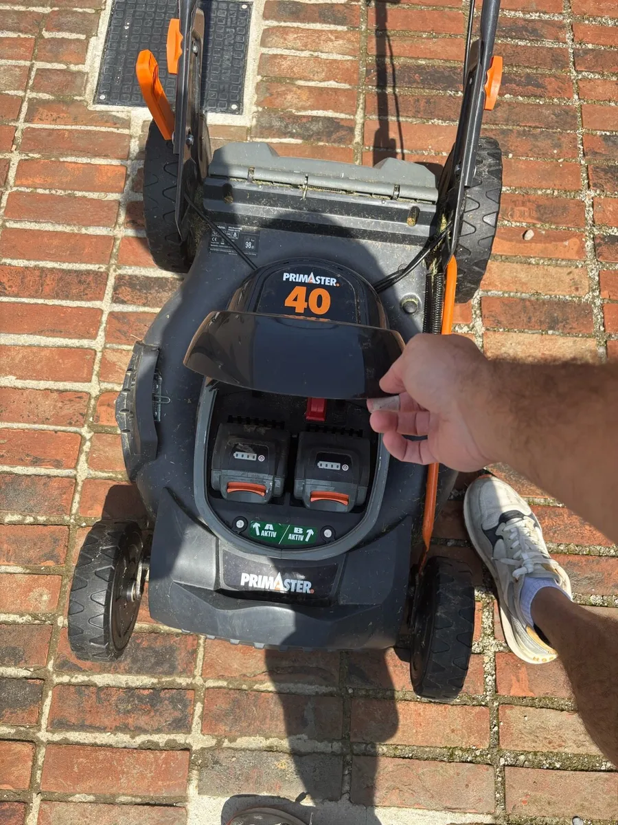 Lawnmower - electric - Image 2