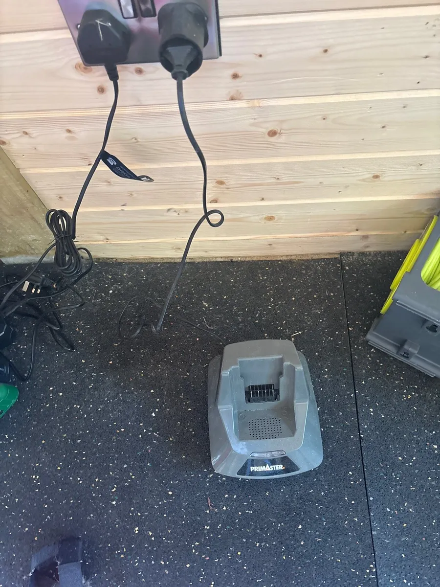Lawnmower - electric - Image 4