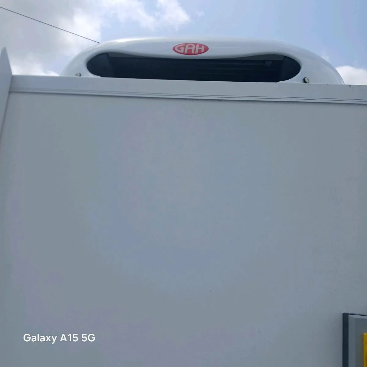 Tandem axel fridge trailer 10 x 5 x 6 - Image 2