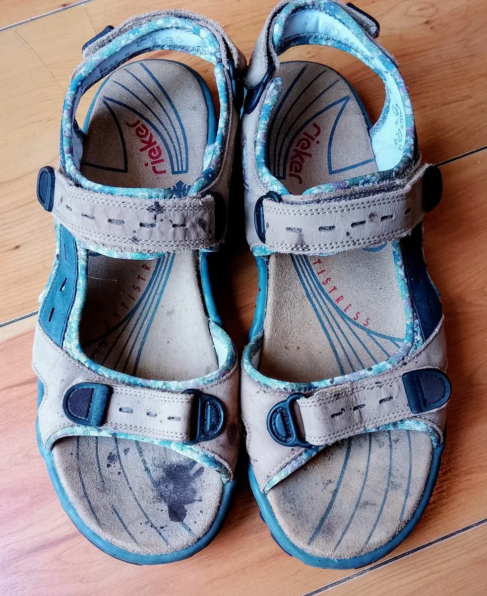 sandals - Image 2