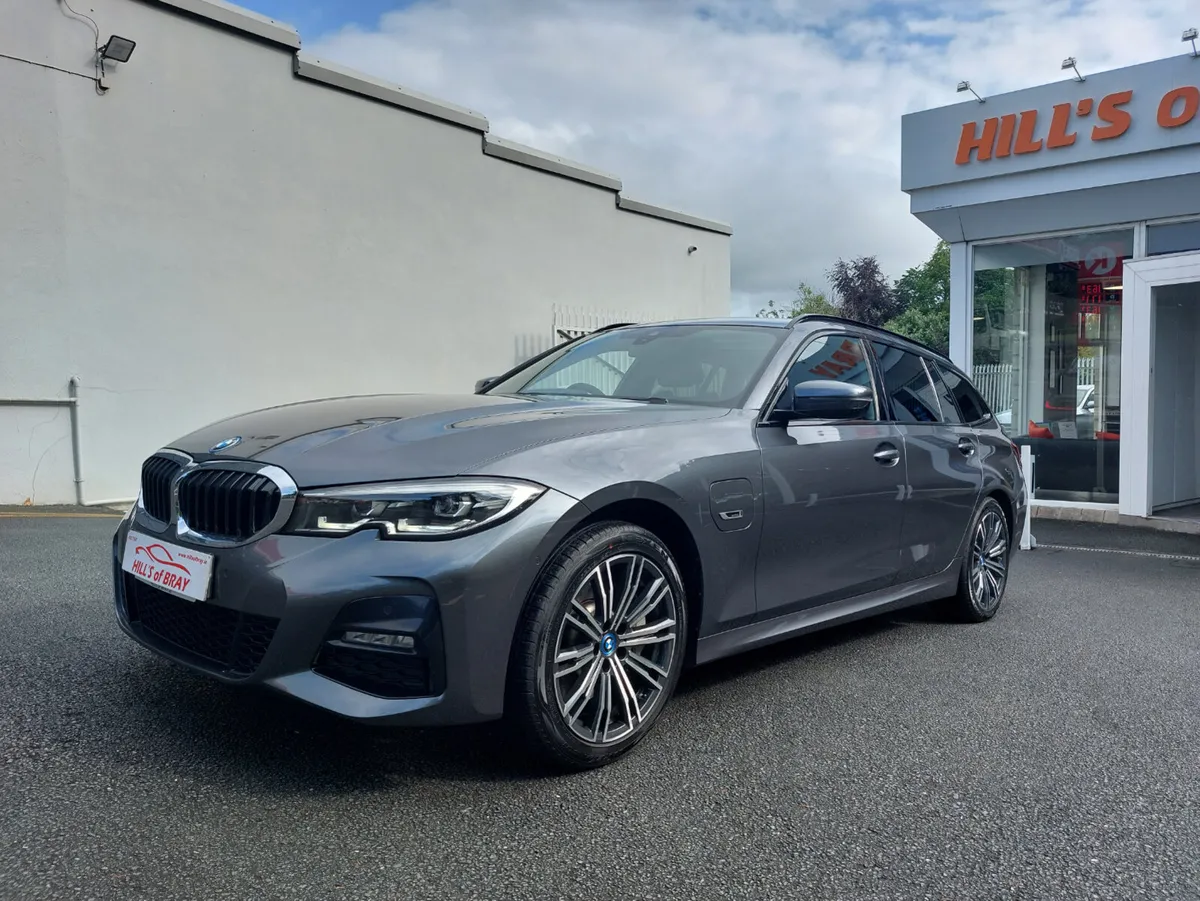 BMW 3-Series 2022 330E M SPORT TOURING PHEV 288BHP - Image 2