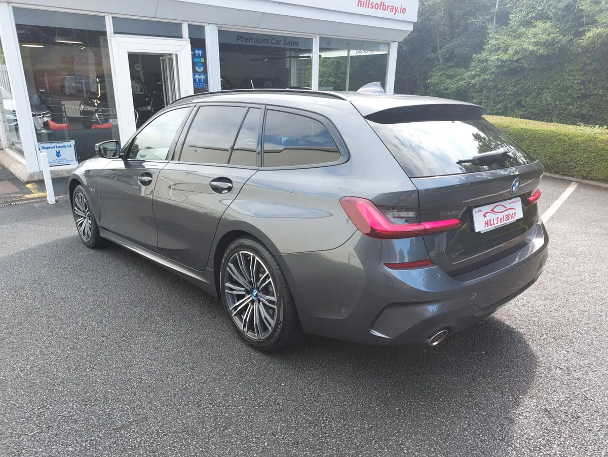 BMW 3-Series 2022 330E M SPORT TOURING PHEV 288BHP - Image 4