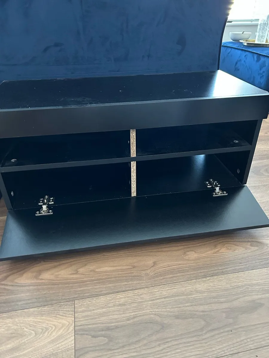 Tv stand - Image 3