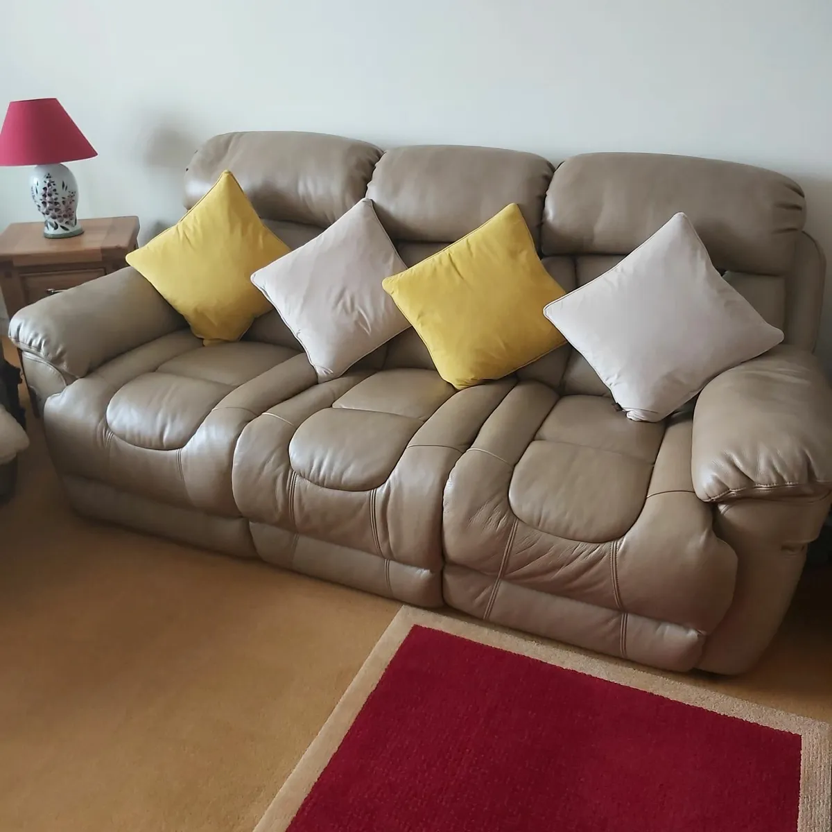 3 piece suite - Image 1