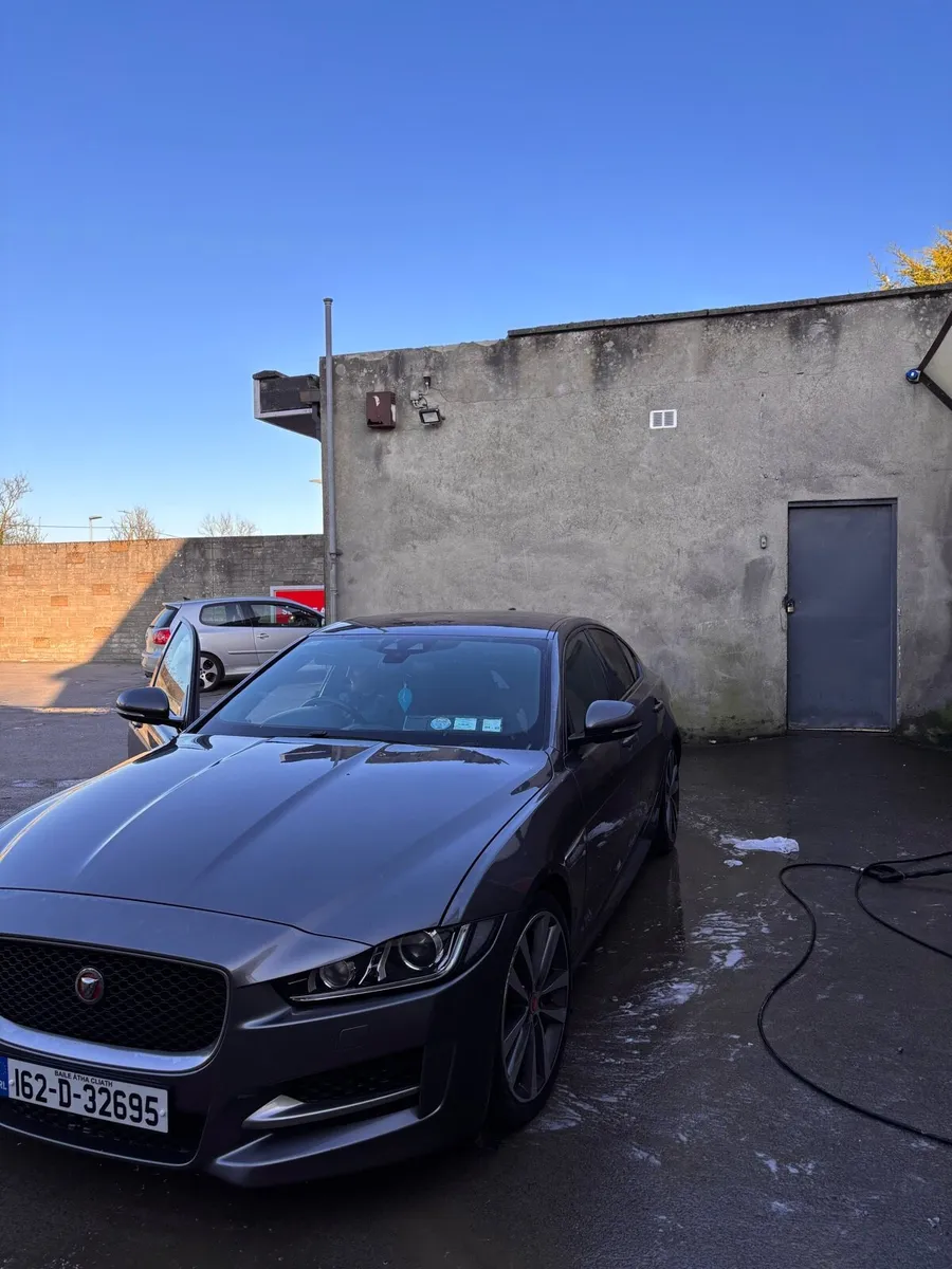 Jaguar XE 2016 - Image 2