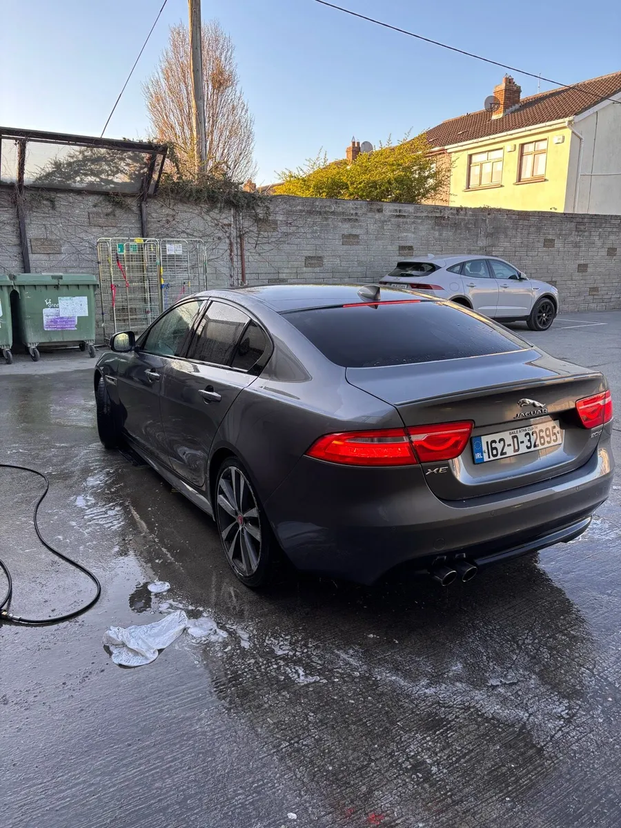 Jaguar XE 2016 - Image 4