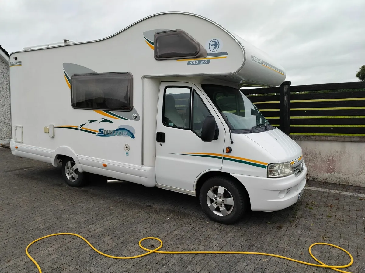 2004 SWIFT 590 5 Berth luxury Motorhome LOW MILES - Image 1