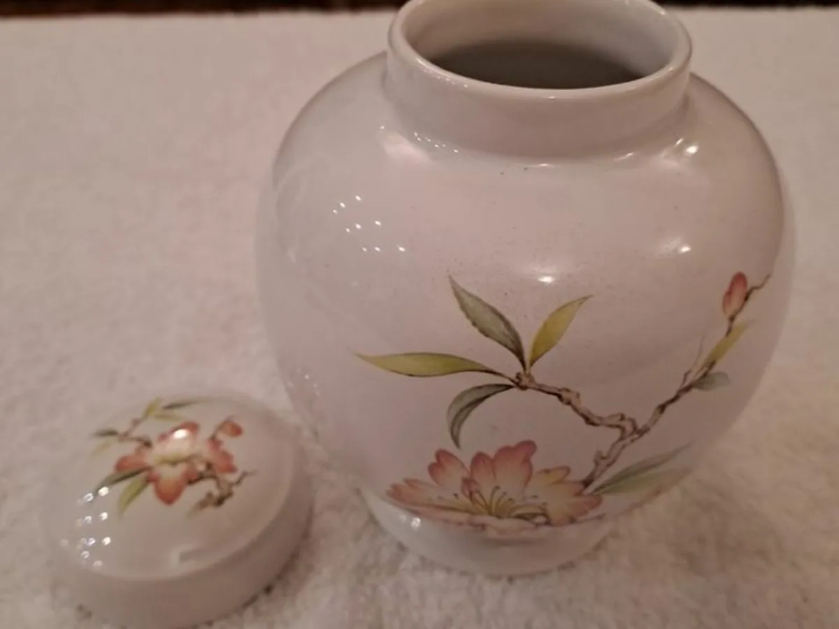 Vintage ginger jar - Image 3