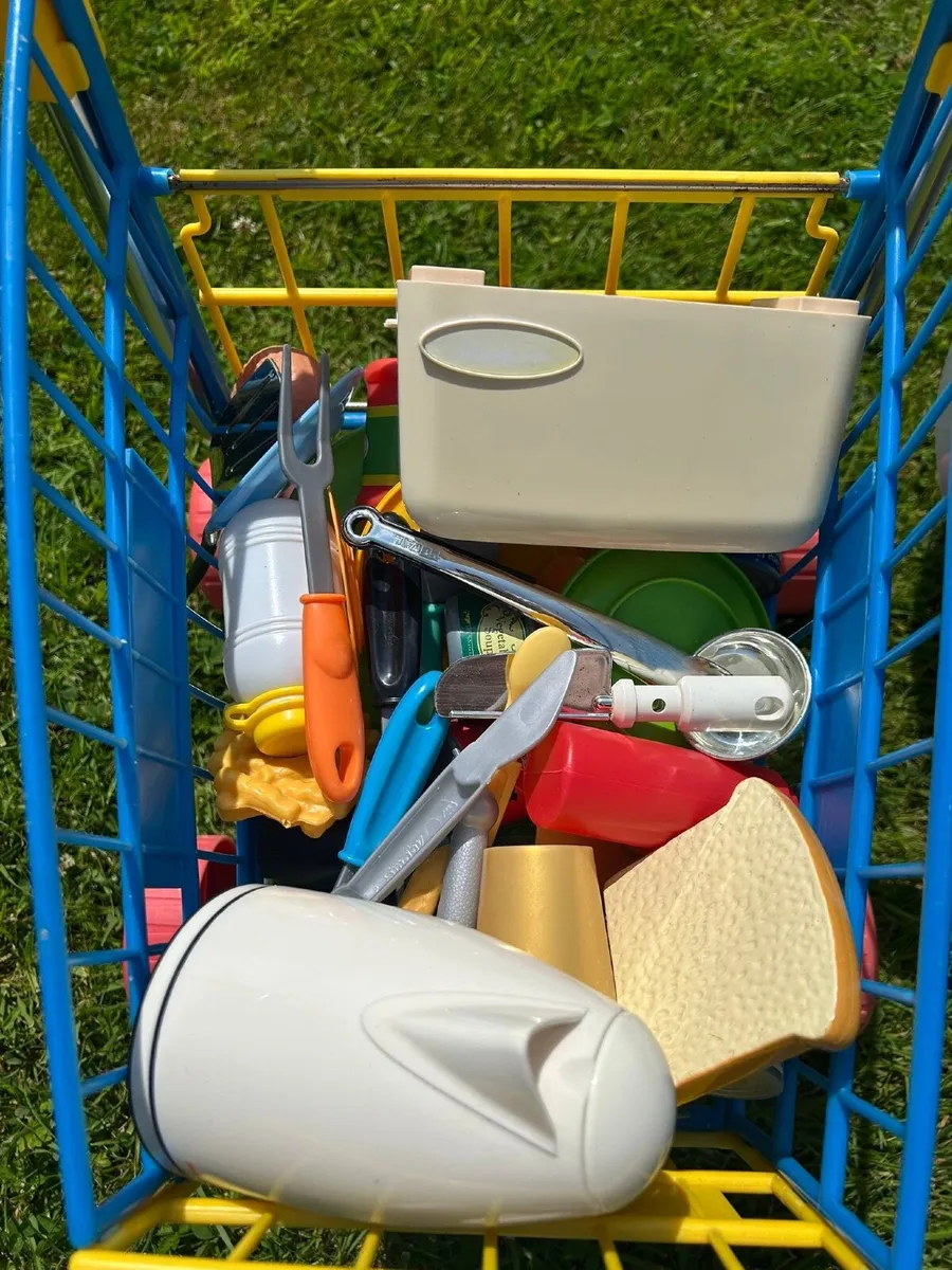Toys - Image 3