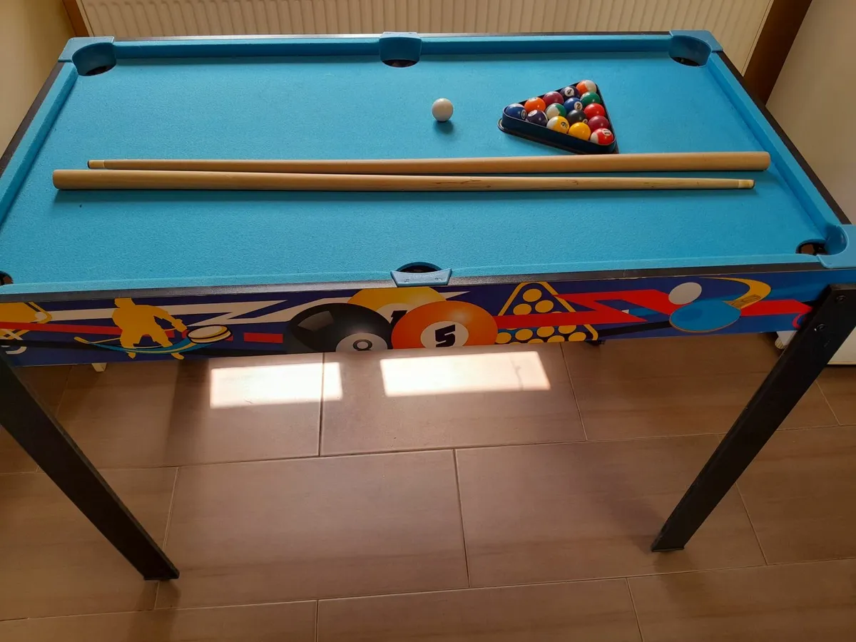 4foot multi games table. - Image 1