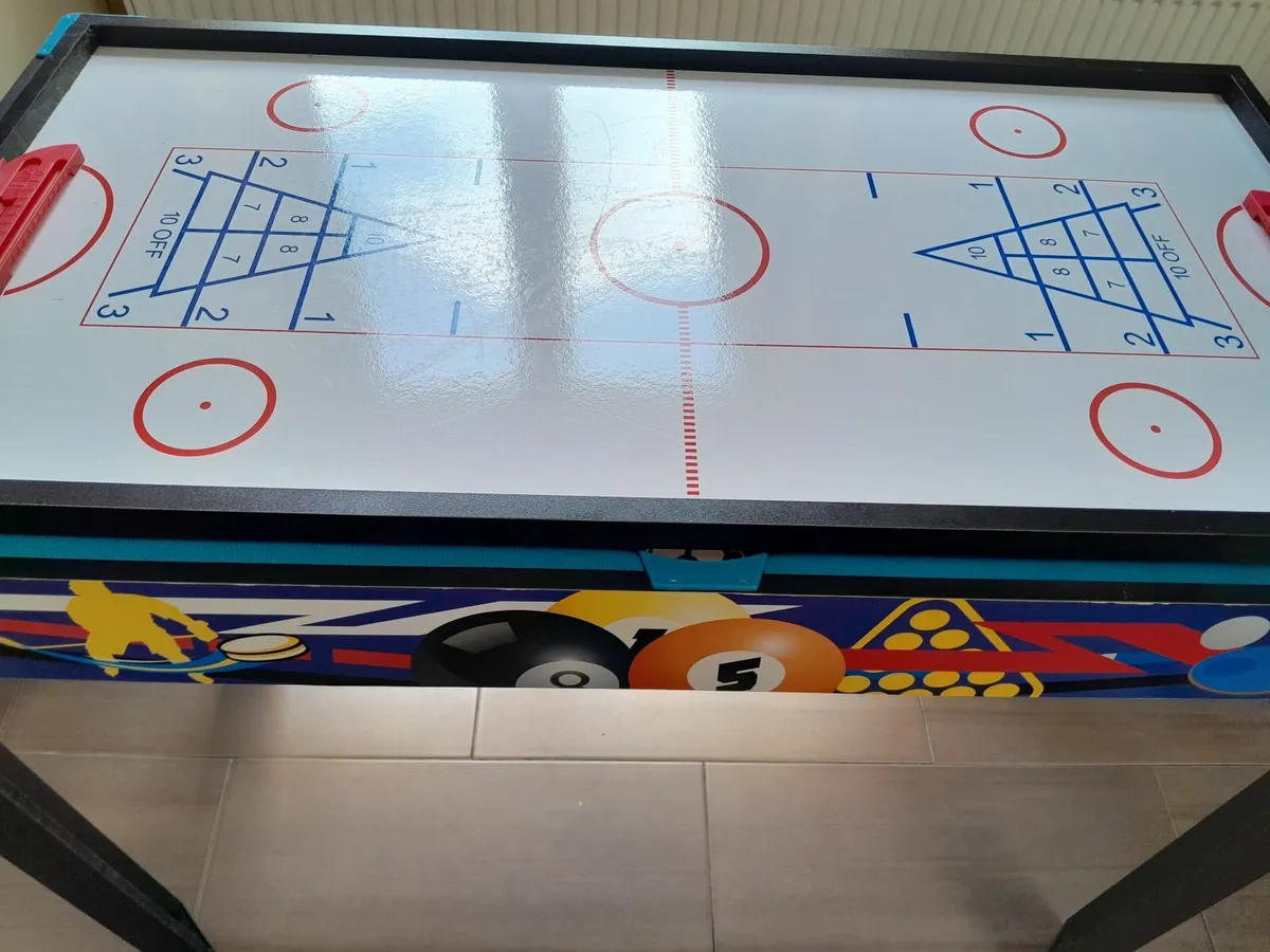 4foot multi games table. - Image 2