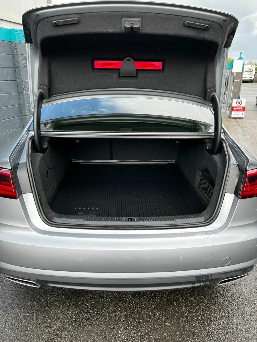 Audi A6 2015 - Image 2