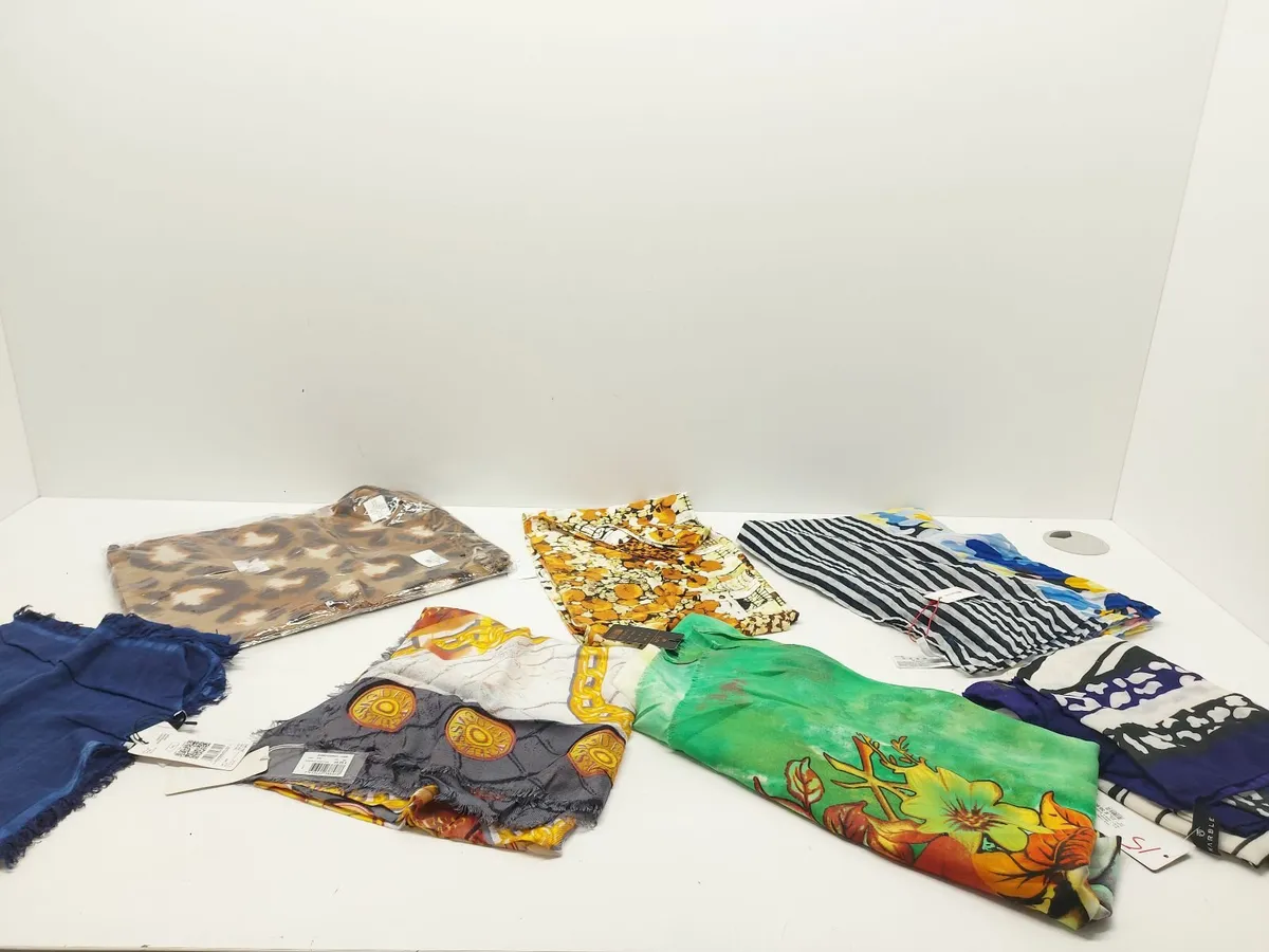 Clothing & Footwear Auction - Image 3