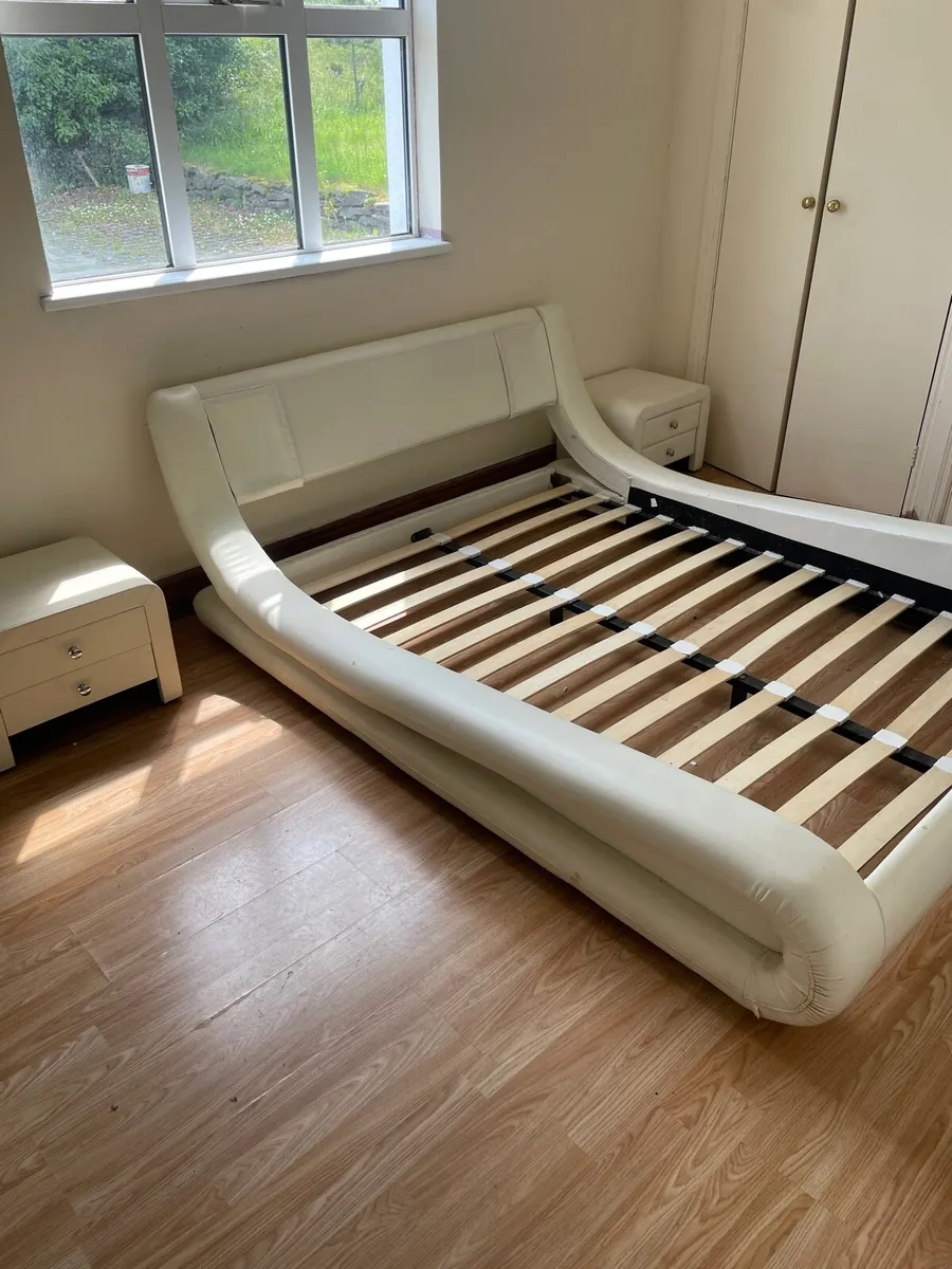 Bed - Image 1