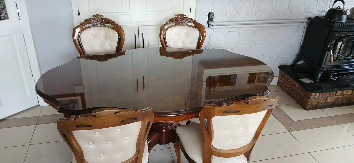 Dining table and chairs - Image 2