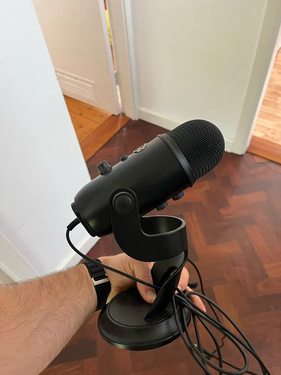 2 Blue USB microphones for sale- Yeti & Snowball - Image 2