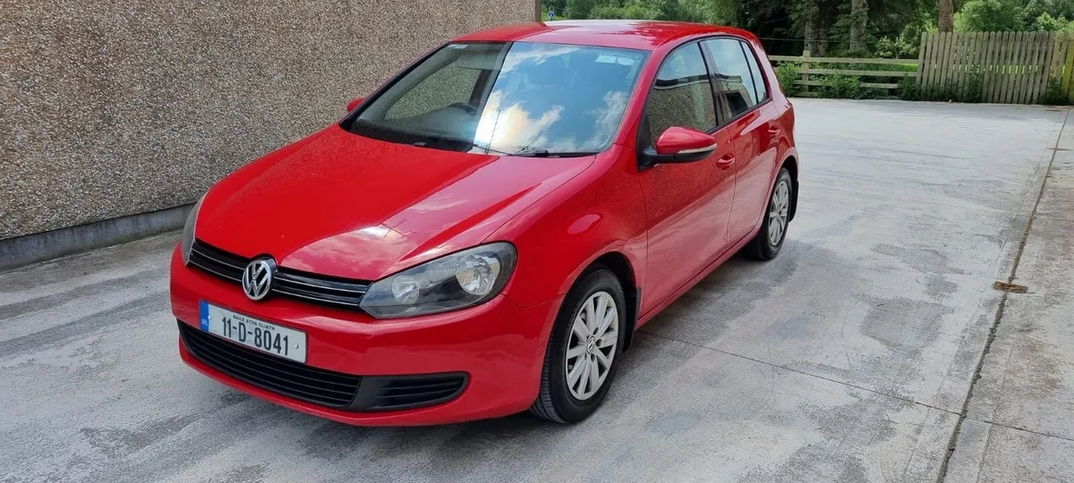 2011 Volkswagen Golf 1.6TDi CL MF5 - Image 1