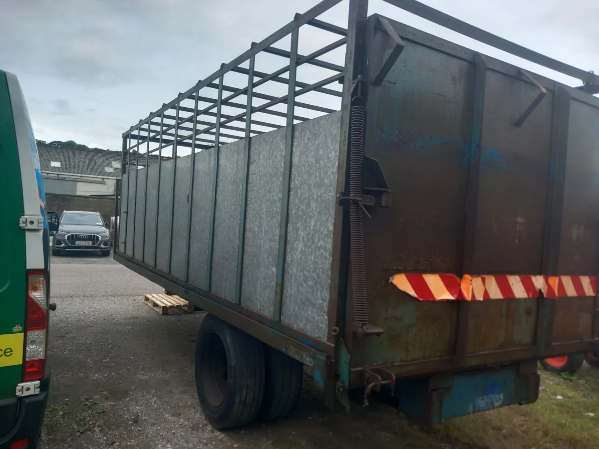 Cattle trailer - Image 3