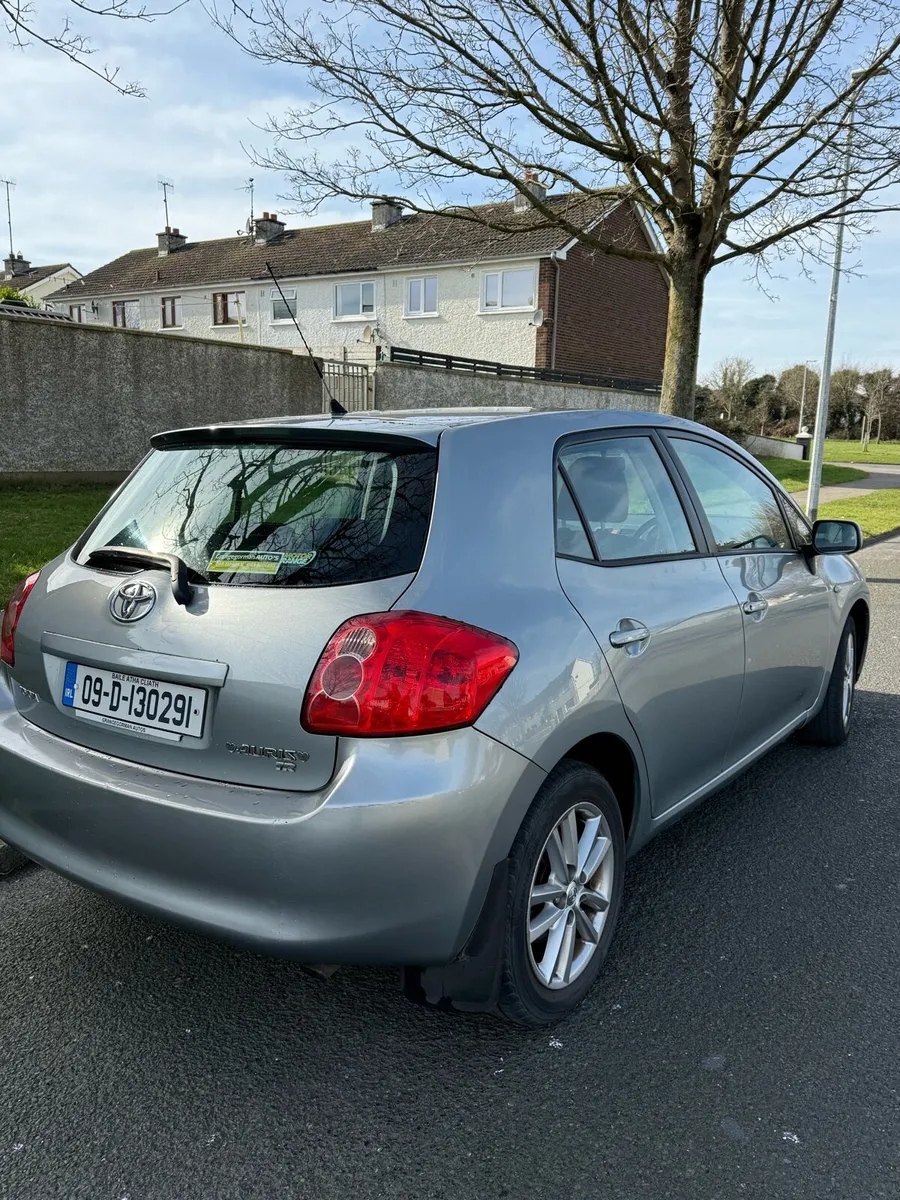 Toyota auris 2009 model - Image 3