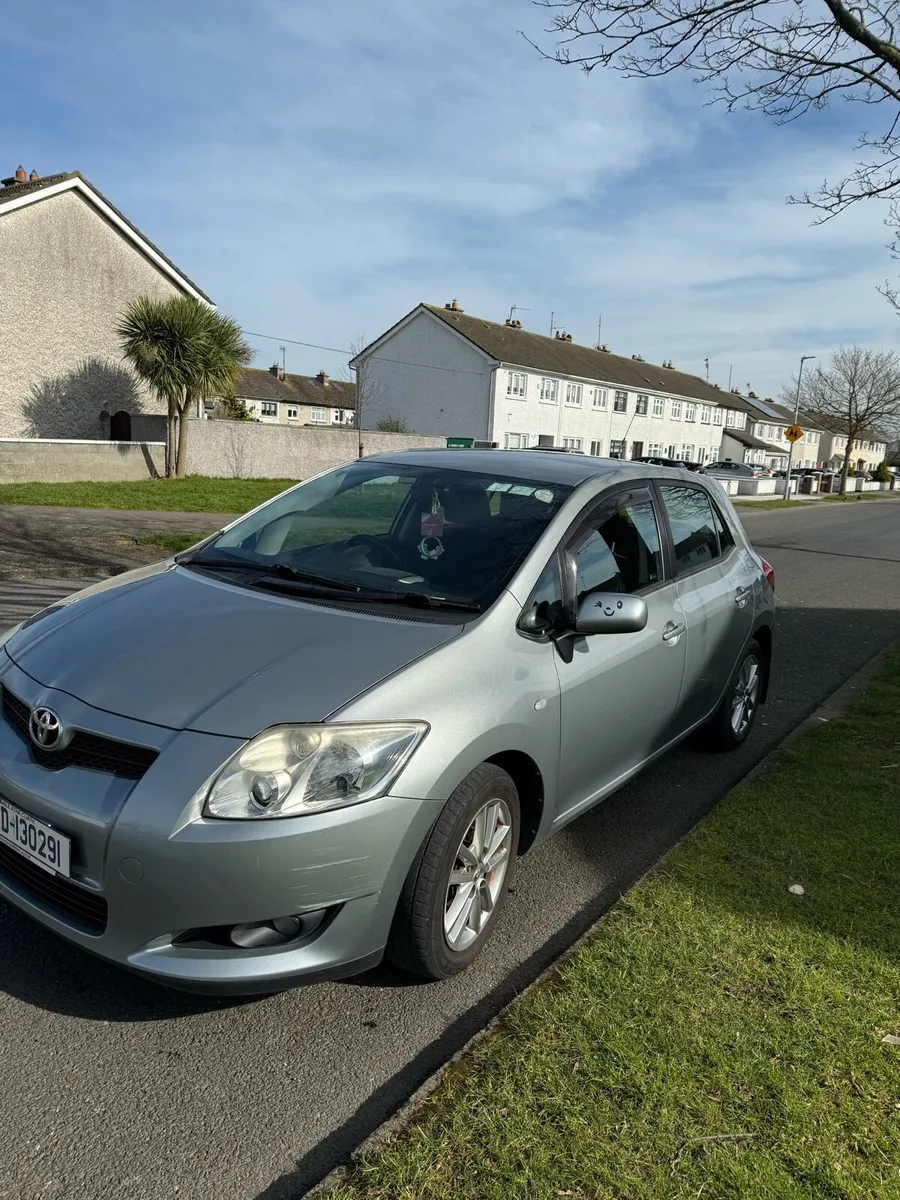 Toyota auris 2009 model - Image 4