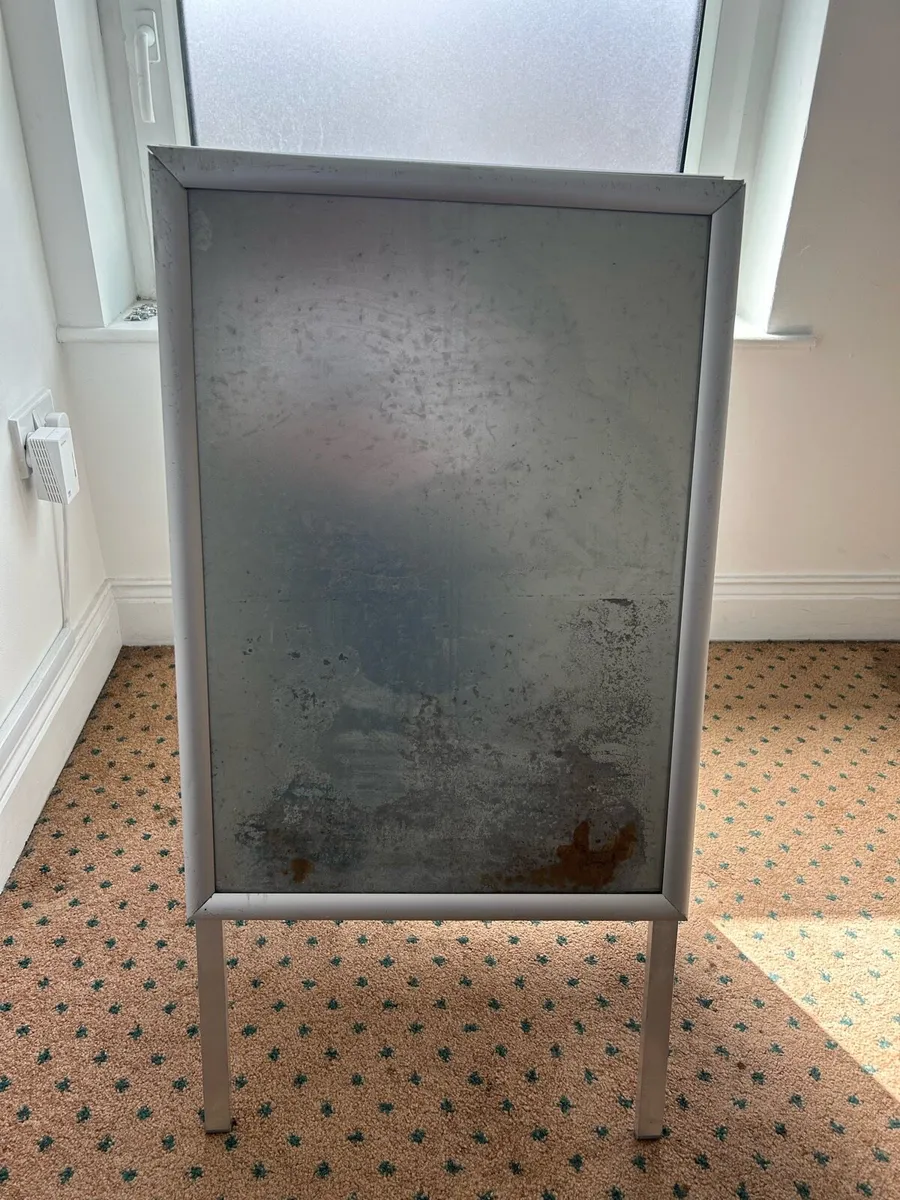 Outdoor display board