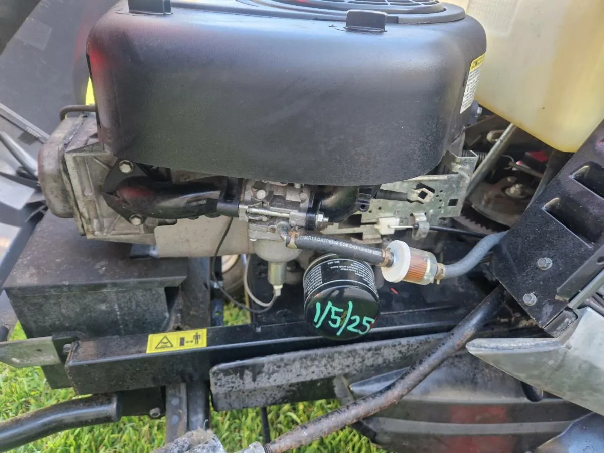Castle Gardens hydro lawnmower for sale - Image 4