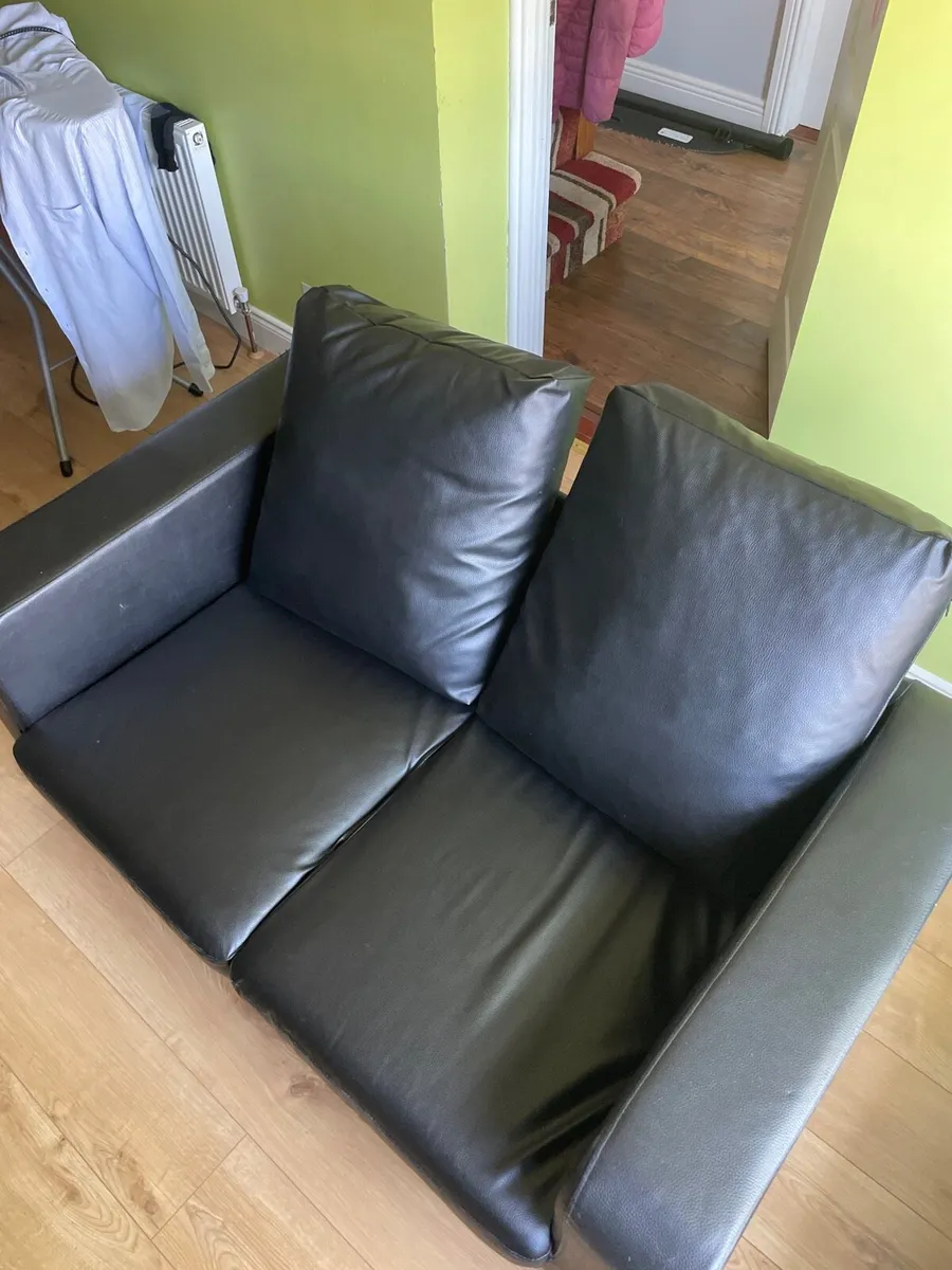 Black leather couch - Image 3