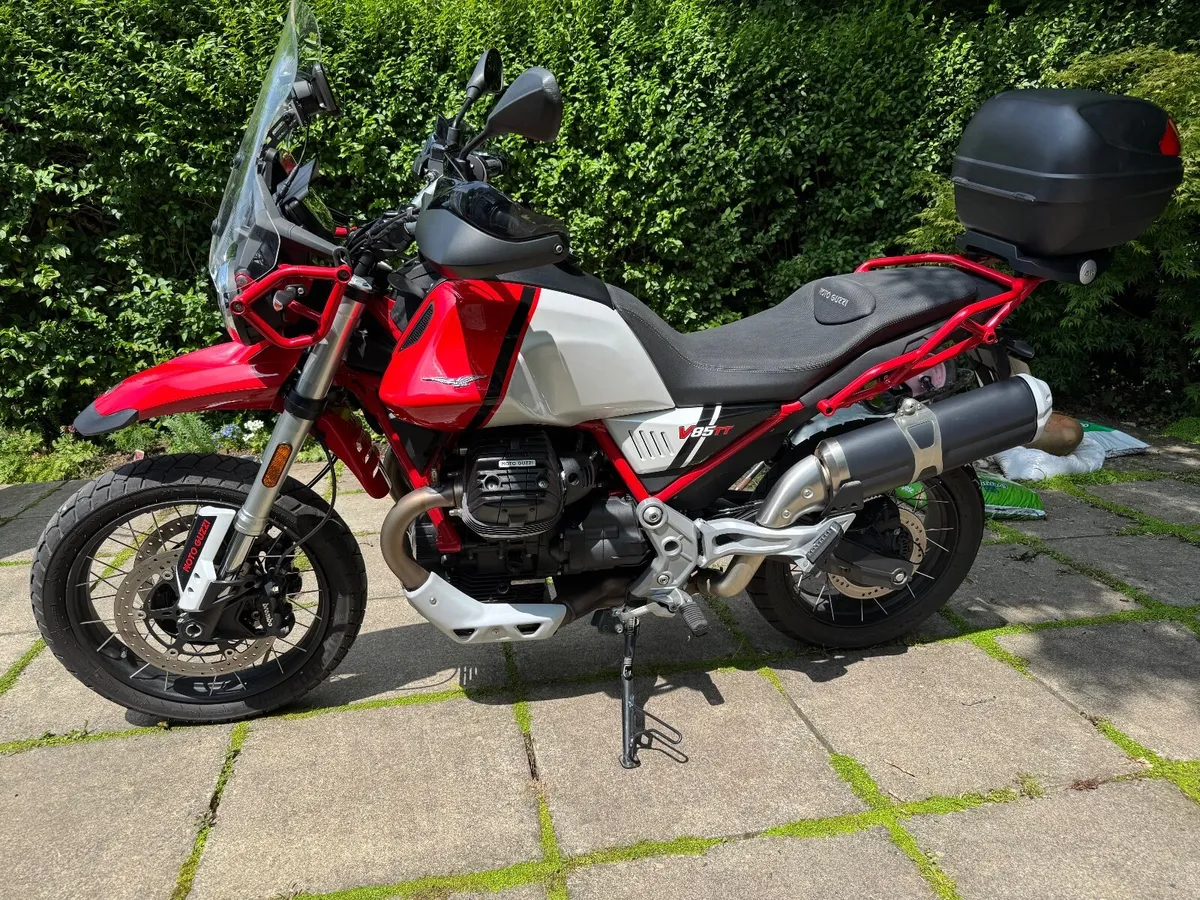 MOTO-GUZZI V85 2022 - Image 2