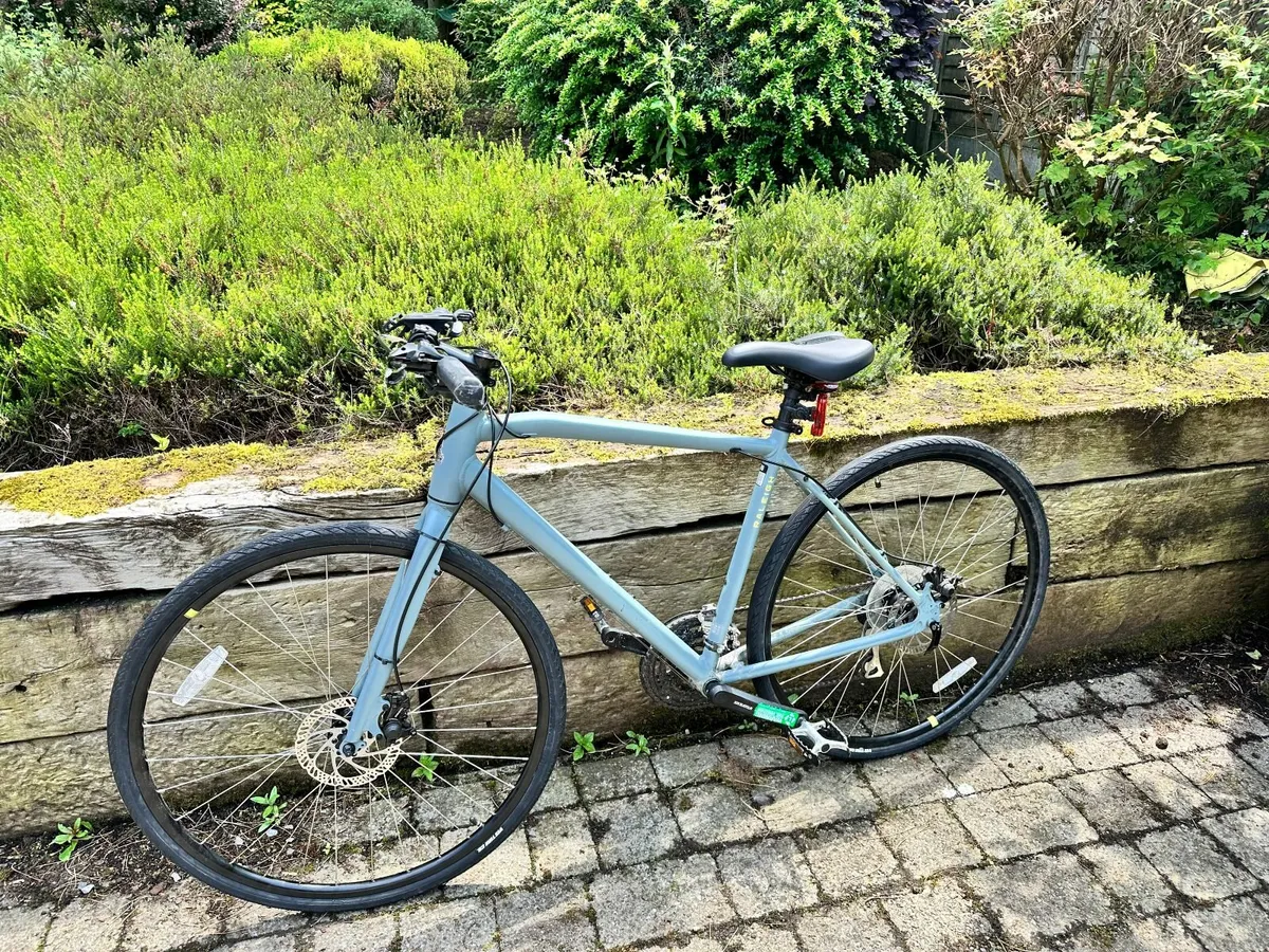 Raleigh Cadent 2 Disc Adult Hybrid Bike Blue