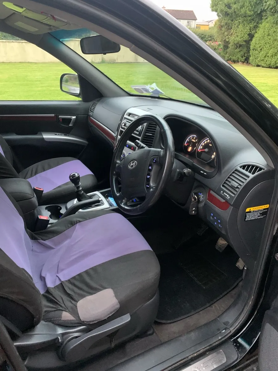 Hyundai Santa Fe - Image 2
