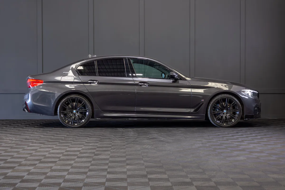 2018 BMW 5 Series 530e M-Sport - Image 2