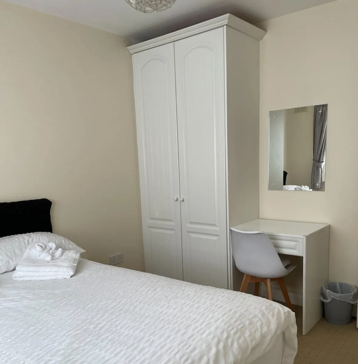 Room for rent - Image 2