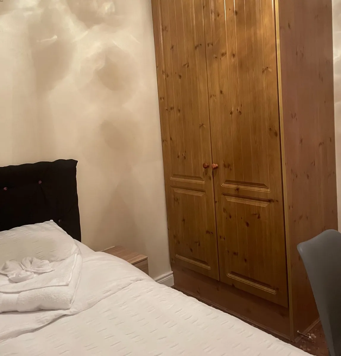 Room for rent - Image 4