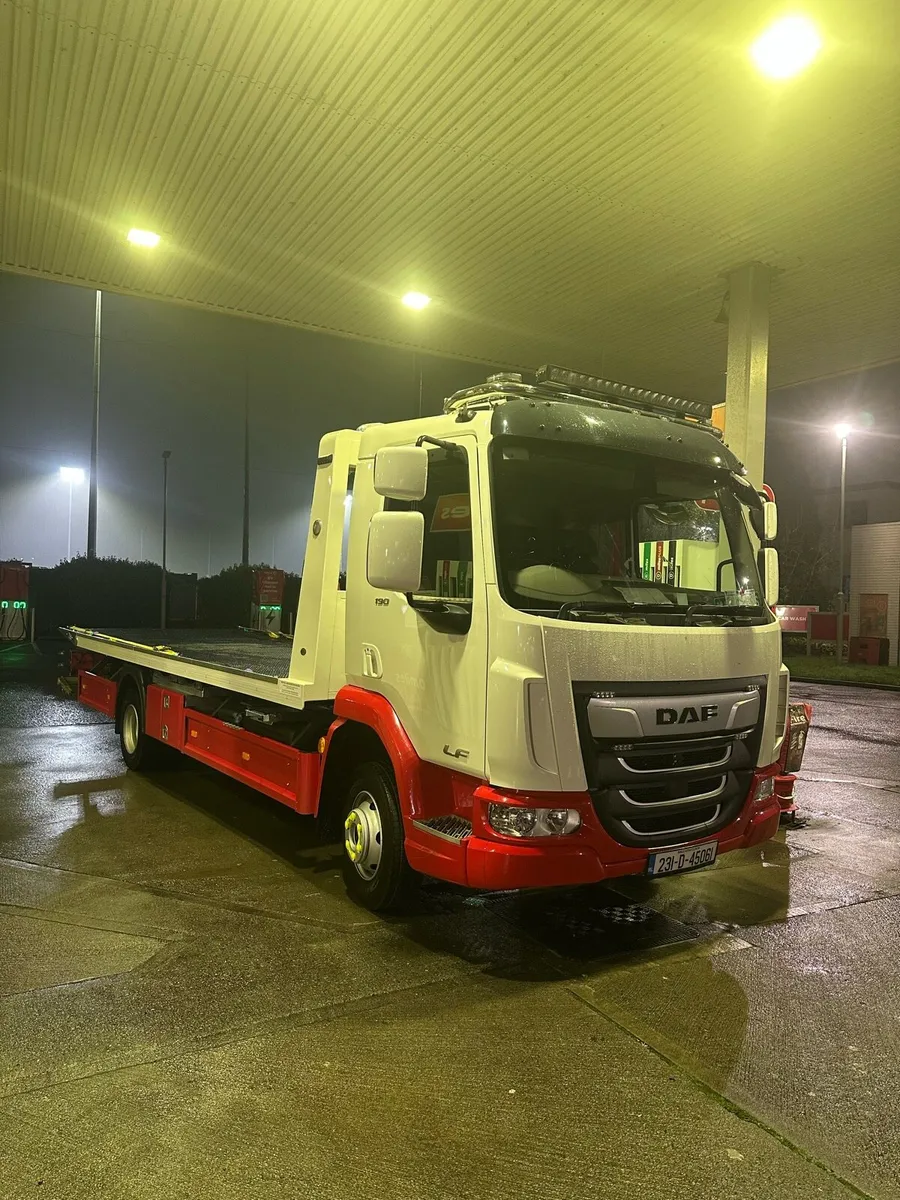 231 Daf lf 8half tonne - Image 1