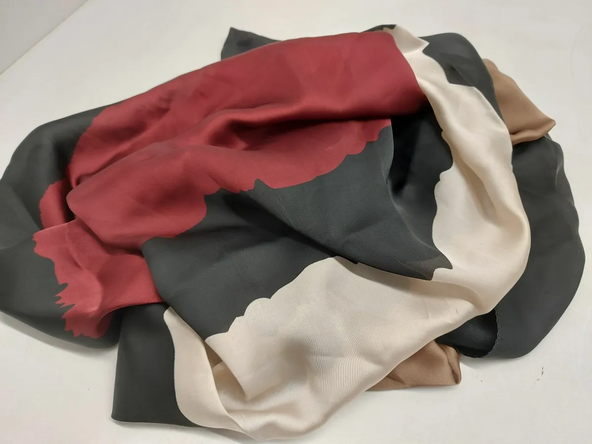 Online Auction Of Scarves & More! - Image 2