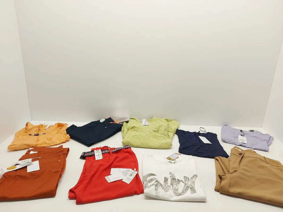 Online Auction Of Women's Clothing & More! - Image 1