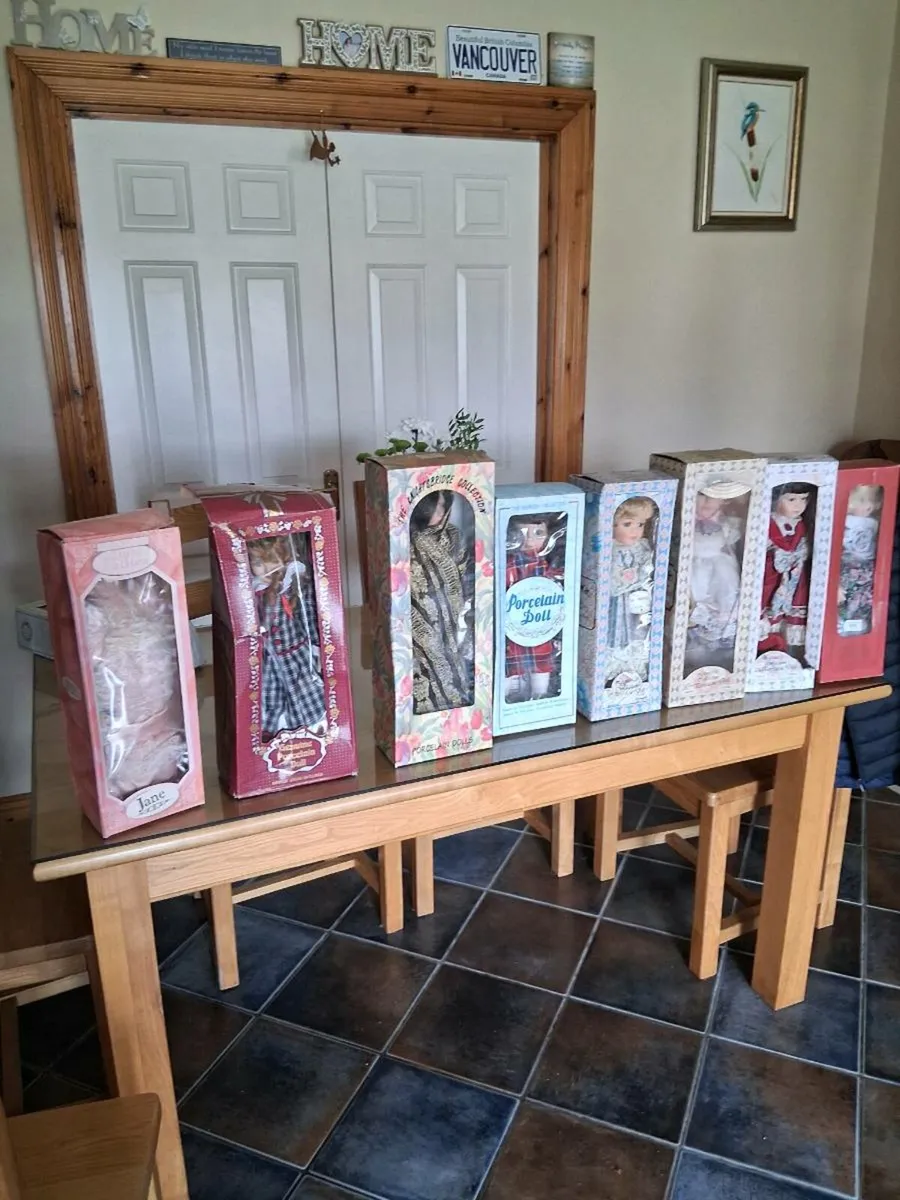Doll's - Image 2