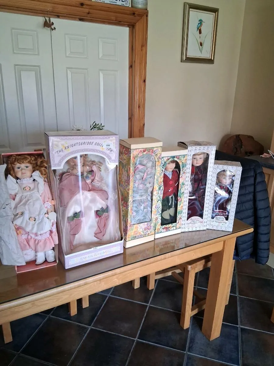 Doll's - Image 3