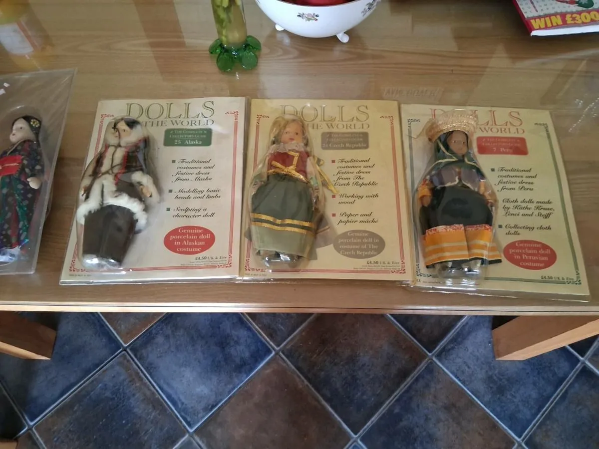 Doll's - Image 4