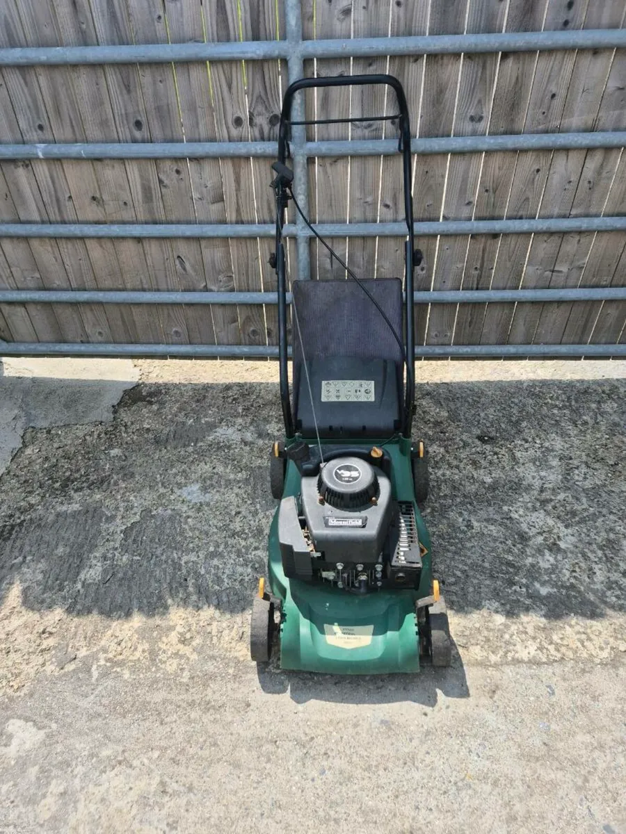Mountfield push lawnmower - Image 1